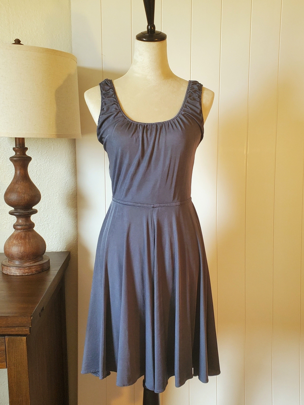 Banana Republic Sleeveless Scoop Midi Dress in Blue